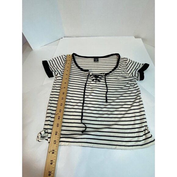 Empyre Vintage 2 Pc Crop Tops Gray and Striped Women’s Size Medium - Picture 11 of 12